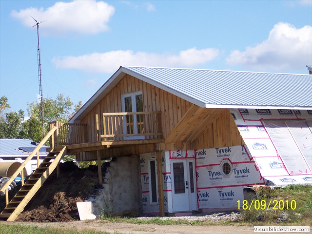 Second floor is outside the building envelope